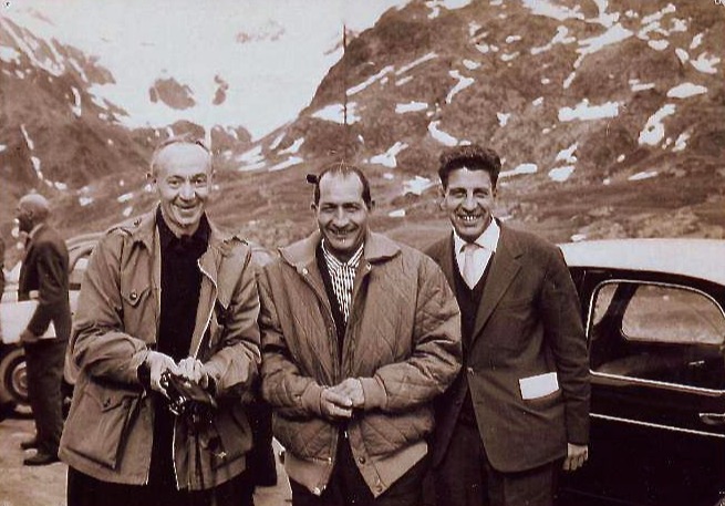 don Eugenio con Gino Bartali Vincenzo Torriani 1961 davanti Rifugio Berni