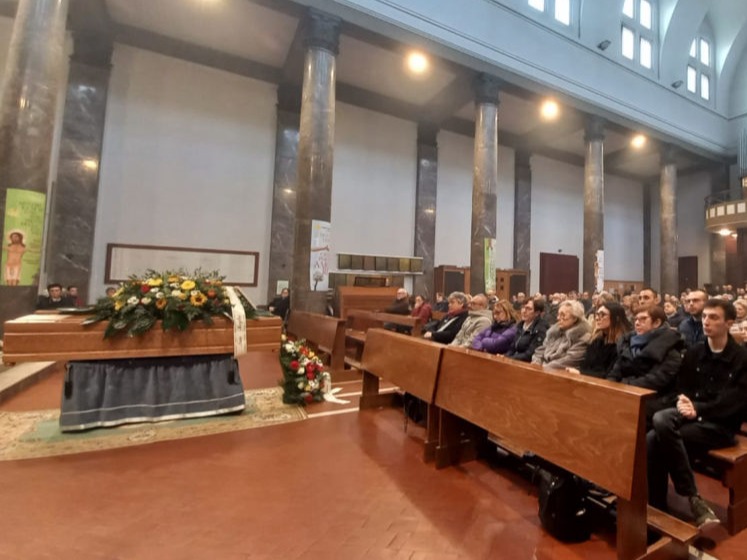 Esequie Armando Forno 